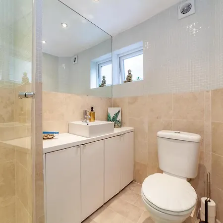 The Orange Garden 2 Bed Serviced Apartment Near Notting Hill Portobello Market London Exterior photo